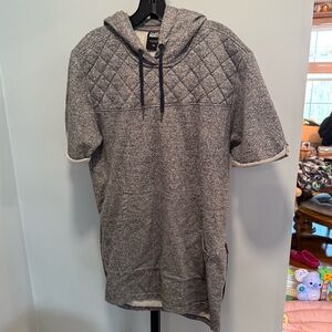 Rebel Minds Longline Side Zip Short Sleeve Hoodie, size XL